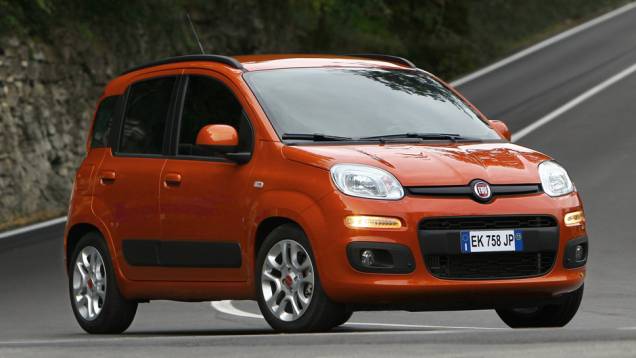 Itália: Fiat Panda: 36.933 unidades, Fiat Punto: 21.370 unidades e Lancia Ypsilon:18.387 unidades Itália: Fiat Panda: 36.933 unidades, Fiat Punto: 21.370 unidades e Lancia Ypsilon:18.387 unidades