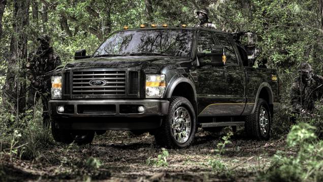 Estados Unidos: Ford F-Series: 236.745 unidades, Chevrolet Silverado: 150.512 unidades e RAM RAM Pickup: 133.580 unidades Estados Unidos: Ford F-Series: 236.745 unidades, Chevrolet Silverado: 150.512 unidades e RAM RAM Pickup: 133.580 unidades