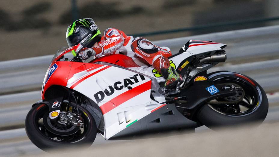 Galeria de Quatro Rodas da MotoGP - Catar (domingo) | <a href="https://preprod.quatrorodas.abril.com.br/moto/noticias/prova-disputada-marquez-segura-pressao-rossi-vence-catar-777551.shtml" rel="migration">Leia mais</a> Galeria de Quatro Rodas da MotoGP - Catar (domingo) | <a href="https://preprod.quatrorodas.abril.com.br/moto/noticias/prova-disputada-marquez-segura-pressao-rossi-vence-catar-777551.shtml" rel="migration">Leia mais</a>