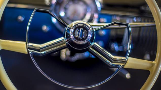 Cuidado com os detalhes é nítido nos modelos de antigamente - até no desenho do volante | <a href="https://preprod.quatrorodas.abril.com.br/galerias/especiais/colecao-carros-antigos-parte-1-852734.shtml" target="_blank" rel="migration">Veja a parte 1</a> | <a href="https://quatrorodas." rel="migration"></a> Cuidado com os detalhes é nítido nos modelos de antigamente - até no desenho do volante | <a href="https://preprod.quatrorodas.abril.com.br/galerias/especiais/colecao-carros-antigos-parte-1-852734.shtml" target="_blank" rel="migration">Veja a parte 1</a> | <a href="https://quatrorodas." rel="migration"></a>