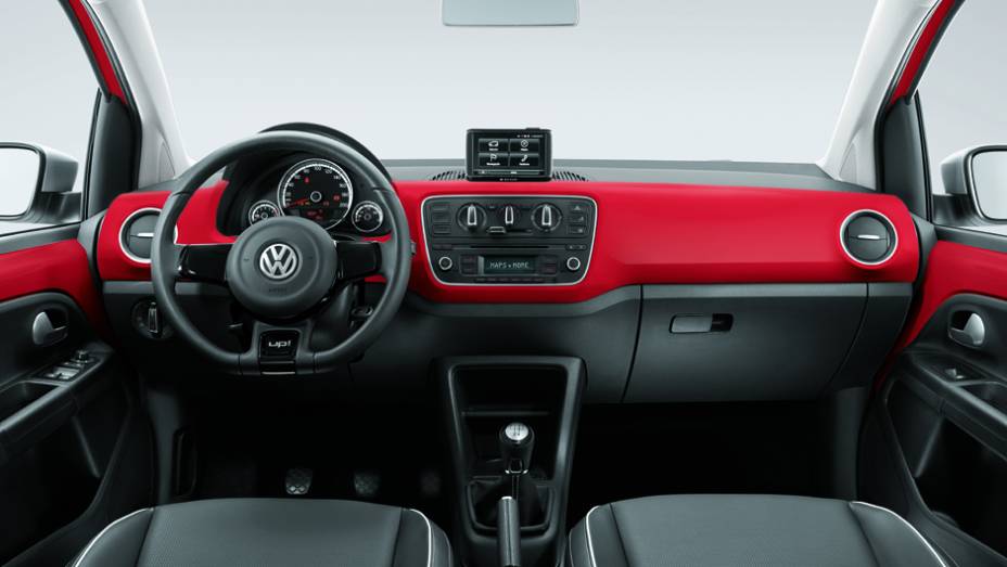 Nenhuma alteração no interior, que segue o padrão de acabamento e cores de cada versão | <a href="https://preprod.quatrorodas.abril.com.br/carros/impressoes/volkswagen-up-tsi-890180.shtml" target="_blank" rel="migration">Leia mais</a>