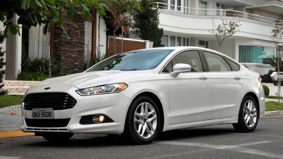 Segundo a Ford, o sed&atilde; chega a 175 cv com etanol | <a href="https://preprod.quatrorodas.abril.com.br/carros/lancamentos/ford-fusion-2-5-flex-734482.shtml" rel="migration">Leia mais</a>