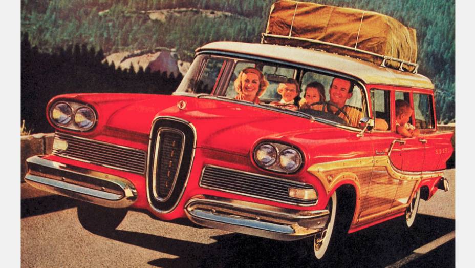 "Ford" Edsel: Ele nunca existiu. A Ford confundia, fazendo até do Thunderbird e do (Lincoln) Continental divisões da companhia. Edsel era uma marca posicionada entre Ford e Mercury em 1958. "Ford" Edsel: Ele nunca existiu. A Ford confundia, fazendo até do Thunderbird e do (Lincoln) Continental divisões da companhia. Edsel era uma marca posicionada entre Ford e Mercury em 1958.