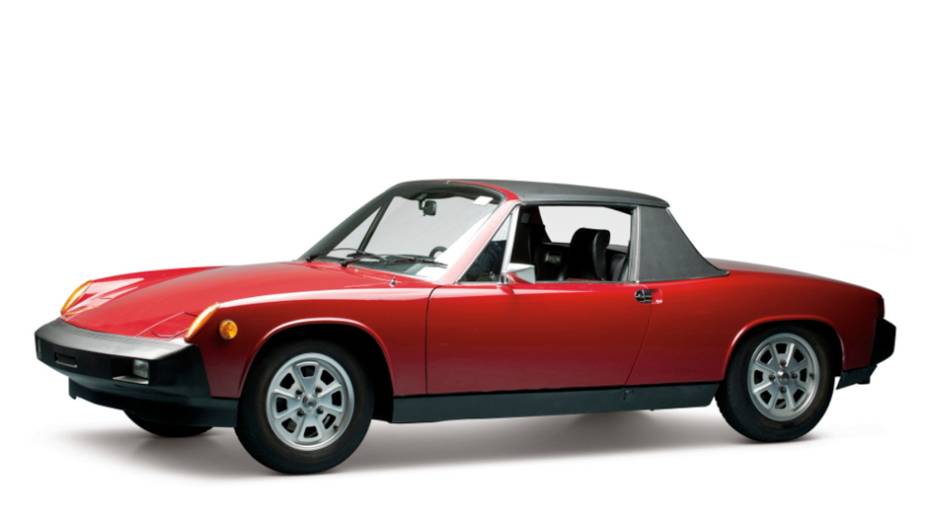 Porsche 914: A versão de quatro cilindros ganhou mais projeção. Mas também houve uma variante com o motor vendido pela VW e 914/6, com dois cilindros a mais, mas que se tornou quase uma curiosidade para aficcionados Porsche 914: A versão de quatro cilindros ganhou mais projeção. Mas também houve uma variante com o motor vendido pela VW e 914/6, com dois cilindros a mais, mas que se tornou quase uma curiosidade para aficcionados