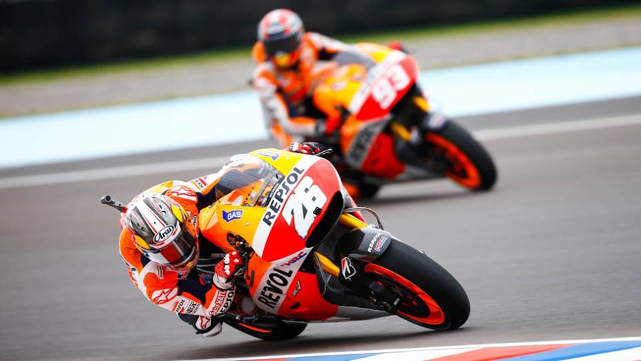Galeria de Quatro Rodas da MotoGP - Argentina (sexta) - Dani Pedrosa | <a href="https://preprod.quatrorodas.abril.com.br/moto/noticias/marc-marquez-mais-rapido-dia-argentina-780861.shtml" rel="migration">Leia mais</a> Galeria de Quatro Rodas da MotoGP - Argentina (sexta) - Dani Pedrosa | <a href="https://preprod.quatrorodas.abril.com.br/moto/noticias/marc-marquez-mais-rapido-dia-argentina-780861.shtml" rel="migration">Leia mais</a>