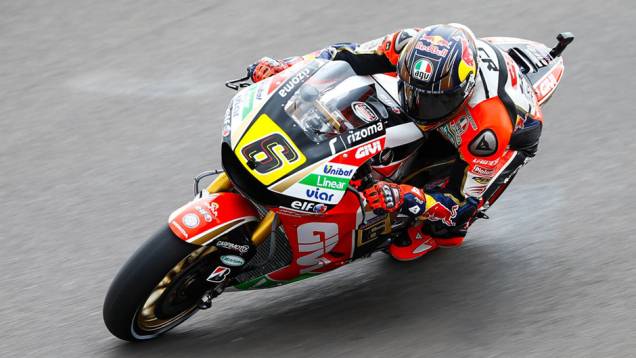 Galeria de Quatro Rodas da MotoGP - Argentina (sexta) - Stefan Bradl | <a href="https://preprod.quatrorodas.abril.com.br/moto/noticias/marc-marquez-mais-rapido-dia-argentina-780861.shtml" rel="migration">Leia mais</a> Galeria de Quatro Rodas da MotoGP - Argentina (sexta) - Stefan Bradl | <a href="https://preprod.quatrorodas.abril.com.br/moto/noticias/marc-marquez-mais-rapido-dia-argentina-780861.shtml" rel="migration">Leia mais</a>