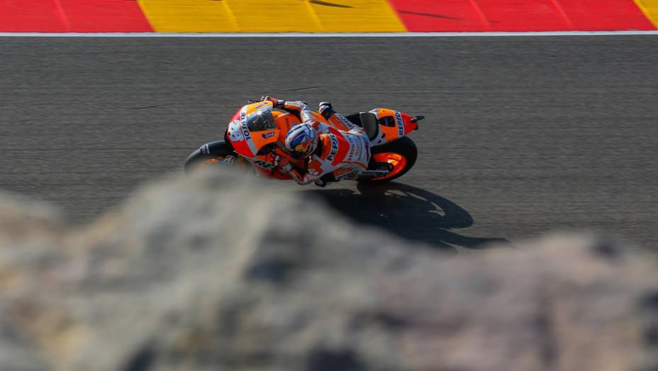 Pedrosa sai em segundo | <a href="https://preprod.quatrorodas.abril.com.br/moto/noticias/motogp-marquez-crava-11a-pole-ano-802760.shtml" rel="migration">Leia mais</a>