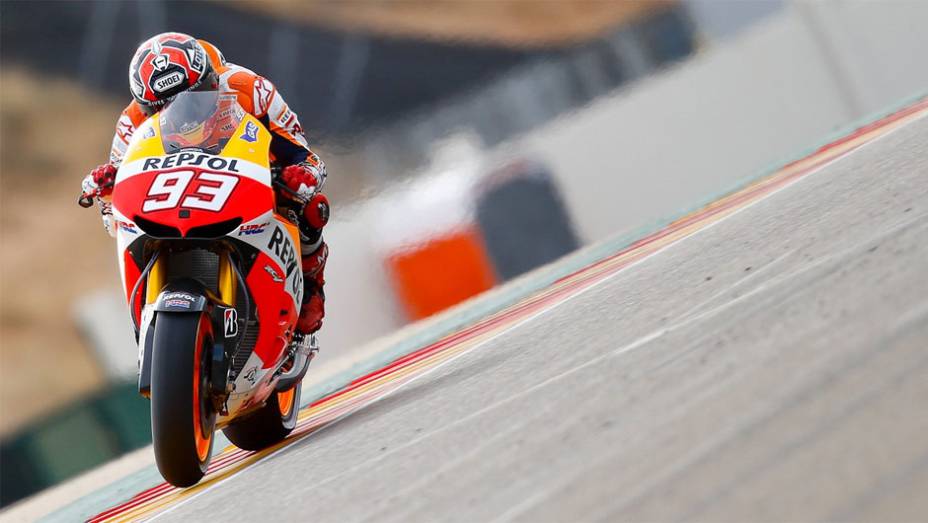 Com polêmica, Marc Márquez vence GP de Aragón da MotoGP | <a href="https://preprod.quatrorodas.abril.com.br/moto/noticias/motogp-polemica-marquez-vence-aragon-755576.shtml" rel="migration">Leia mais</a>