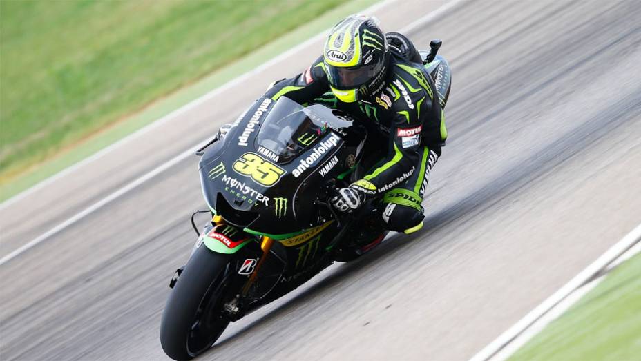 Cal Crutchlow ficou apenas com o sexto lugar | <a href="https://preprod.quatrorodas.abril.com.br/moto/noticias/motogp-polemica-marquez-vence-aragon-755576.shtml" rel="migration">Leia mais</a>