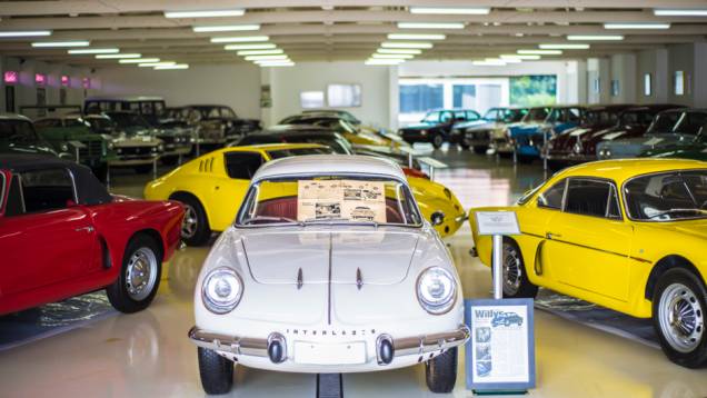QUATRO RODAS visitou uma das maiores coleções paritculares de automóveis clássicos do país; o acervo de 160 carros inclui veículos raros e cobiçados em todo o mundo QUATRO RODAS visitou uma das maiores coleções paritculares de automóveis clássicos do país; o acervo de 160 carros inclui veículos raros e cobiçados em todo o mundo