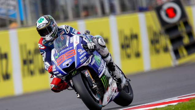 Lorenzo sofreu com problemas na sexta, mas garantiu a terceira posição | <a href="https://preprod.quatrorodas.abril.com.br/moto/noticias/marquez-pole-pela-decima-vez-798477.shtml" rel="migration">Leia mais</a> Lorenzo sofreu com problemas na sexta, mas garantiu a terceira posição | <a href="https://preprod.quatrorodas.abril.com.br/moto/noticias/marquez-pole-pela-decima-vez-798477.shtml" rel="migration">Leia mais</a>
