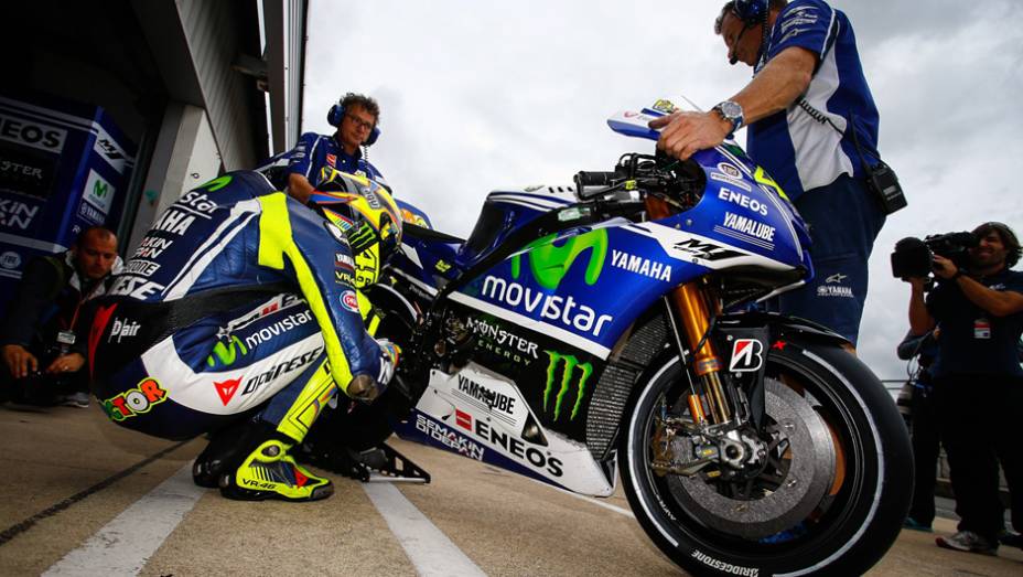 Valentino Rossi foi somente o sexto e se mostrou bem decepcionado | <a href="https://preprod.quatrorodas.abril.com.br/moto/noticias/marquez-pole-pela-decima-vez-798477.shtml" rel="migration">Leia mais</a>