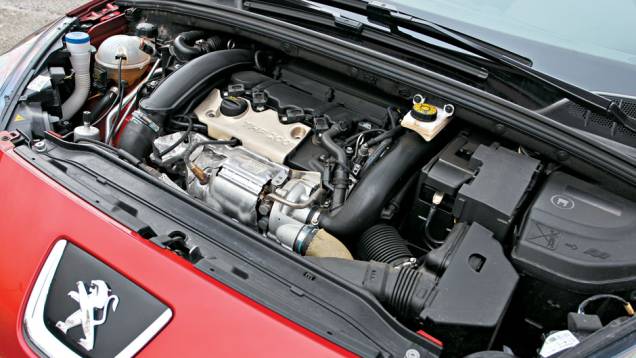O motor 1.6 turbo é o mesmo usado no Peugeot 3008. | <a href="https://preprod.quatrorodas.abril.com.br/carros/impressoes/peugeot-308-gti-650365.shtml" target="_blank" rel="migration">Leia mais</a> O motor 1.6 turbo é o mesmo usado no Peugeot 3008. | <a href="https://preprod.quatrorodas.abril.com.br/carros/impressoes/peugeot-308-gti-650365.shtml" target="_blank" rel="migration">Leia mais</a>
