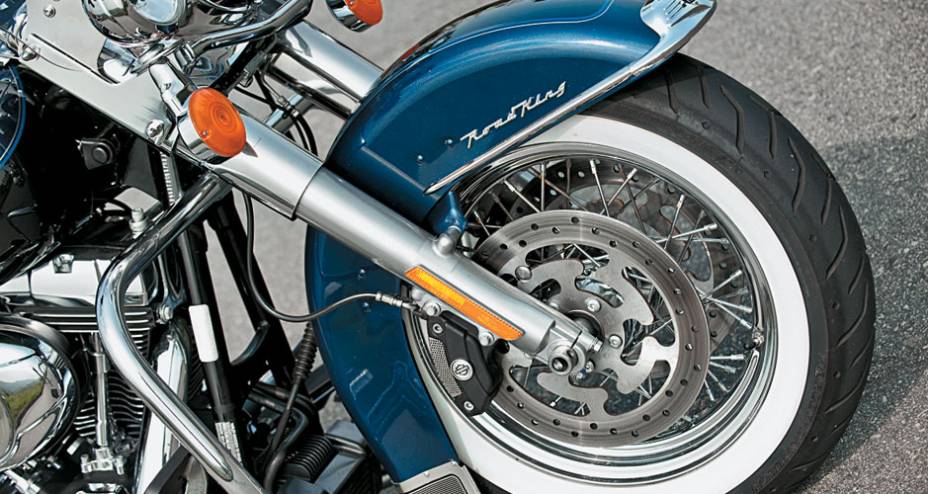 Conjunto de freios Brembo com ABS: &oacute;timo