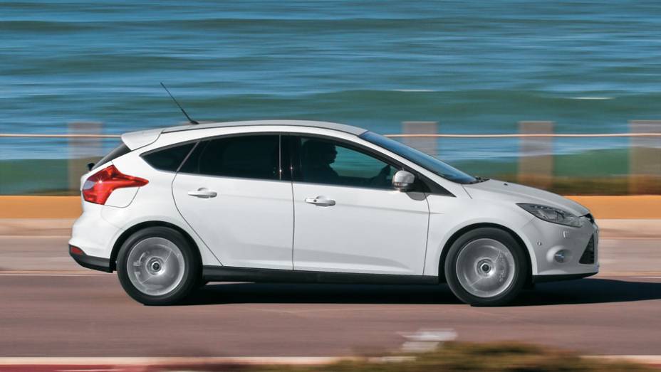 Apesar de 2,1 cm mais longo, ficou menor na altura e na largura. | <a href="https://preprod.quatrorodas.abril.com.br/carros/impressoes/ford-focus-680479.shtml" rel="migration">Leia mais</a>