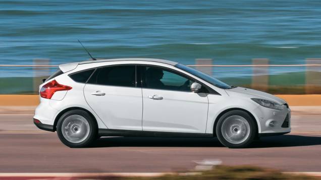 Apesar de 2,1 cm mais longo, ficou menor na altura e na largura. | <a href="https://preprod.quatrorodas.abril.com.br/carros/impressoes/ford-focus-680479.shtml" rel="migration">Leia mais</a> Apesar de 2,1 cm mais longo, ficou menor na altura e na largura. | <a href="https://preprod.quatrorodas.abril.com.br/carros/impressoes/ford-focus-680479.shtml" rel="migration">Leia mais</a>