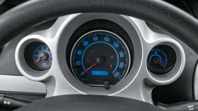 Grafismo do quadro de instrumentos será modificado para o Brasil | <a href="https://preprod.quatrorodas.abril.com.br/salao-do-automovel/2012/carros/j2-703930.shtml" rel="migration">Leia mais</a> Grafismo do quadro de instrumentos será modificado para o Brasil | <a href="https://preprod.quatrorodas.abril.com.br/salao-do-automovel/2012/carros/j2-703930.shtml" rel="migration">Leia mais</a>