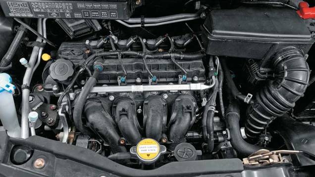 Motor 1.4 é o mesmo do J3 e bebe gasolina | <a href="https://preprod.quatrorodas.abril.com.br/salao-do-automovel/2012/carros/j2-703930.shtml" rel="migration">Leia mais</a> Motor 1.4 é o mesmo do J3 e bebe gasolina | <a href="https://preprod.quatrorodas.abril.com.br/salao-do-automovel/2012/carros/j2-703930.shtml" rel="migration">Leia mais</a>