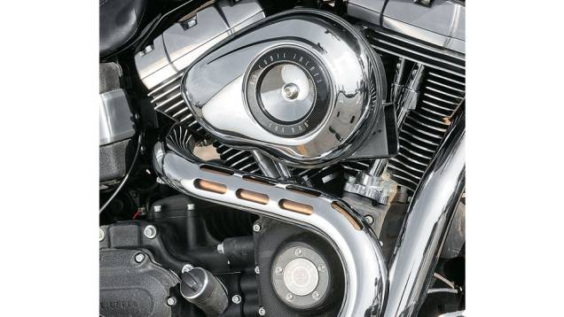 Filtro de ar em forma de gota no belo V2 1.6 | <a href="https://preprod.quatrorodas.abril.com.br/moto/testes/harley-davidson-fat-bob-729835.shtml" rel="migration">Leia mais</a> Filtro de ar em forma de gota no belo V2 1.6 | <a href="https://preprod.quatrorodas.abril.com.br/moto/testes/harley-davidson-fat-bob-729835.shtml" rel="migration">Leia mais</a>