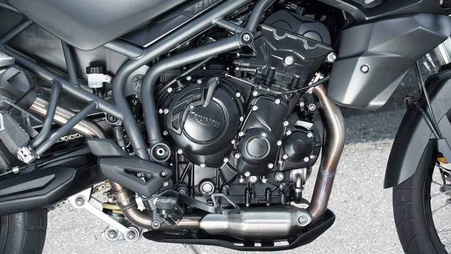 Três cilindros em linha e 95 cv na Tiger 800 | <a href="https://preprod.quatrorodas.abril.com.br/moto/testes/bmw-f-800-gs-x-triumph-tiger-800-xc-741460.shtml" rel="migration">Leia mais</a> Três cilindros em linha e 95 cv na Tiger 800 | <a href="https://preprod.quatrorodas.abril.com.br/moto/testes/bmw-f-800-gs-x-triumph-tiger-800-xc-741460.shtml" rel="migration">Leia mais</a>