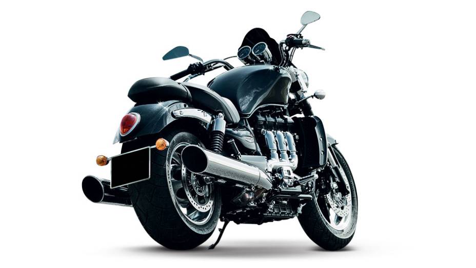 Os coletores de escape esquentam o joelho direito | <a href="https://preprod.quatrorodas.abril.com.br/moto/testes/linha-triumph-2013-741889.shtml" rel="migration">Leia mais</a>