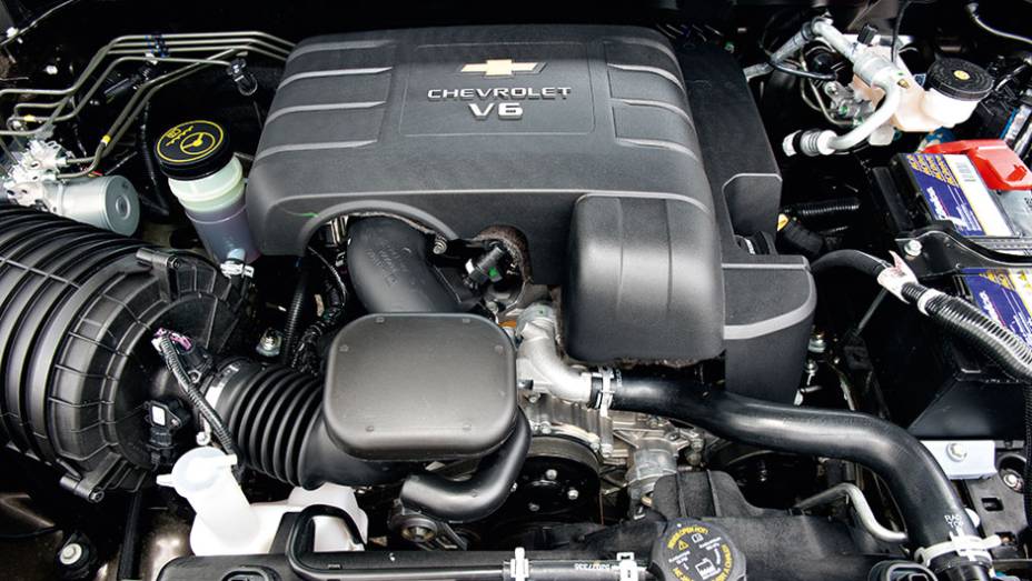 Motor a gasolina reduz o custo de compra e confere agilidade | <a href="https://preprod.quatrorodas.abril.com.br/carros/testes/chevrolet-trailblazer-729755.shtml" rel="migration">Leia mais</a>