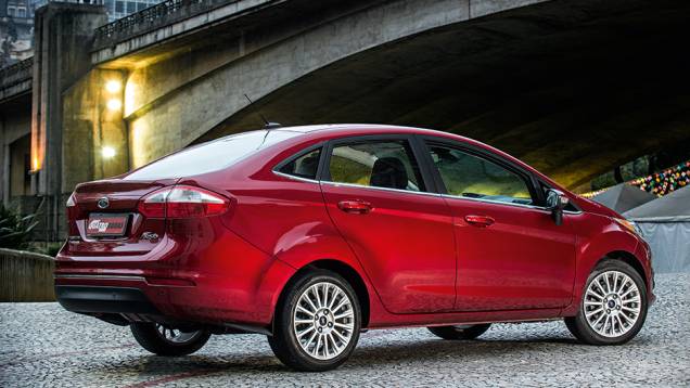 Apesar de discretas, as mudanças na traseira melhoraram o visual do carro. Impressão é de que a carroceria foi alargada | <a href="https://preprod.quatrorodas.abril.com.br/carros/comparativos/new-fiesta-sedan-x-hb20s-754470.shtml" rel="migration">Leia mais</a> Apesar de discretas, as mudanças na traseira melhoraram o visual do carro. Impressão é de que a carroceria foi alargada | <a href="https://preprod.quatrorodas.abril.com.br/carros/comparativos/new-fiesta-sedan-x-hb20s-754470.shtml" rel="migration">Leia mais</a>