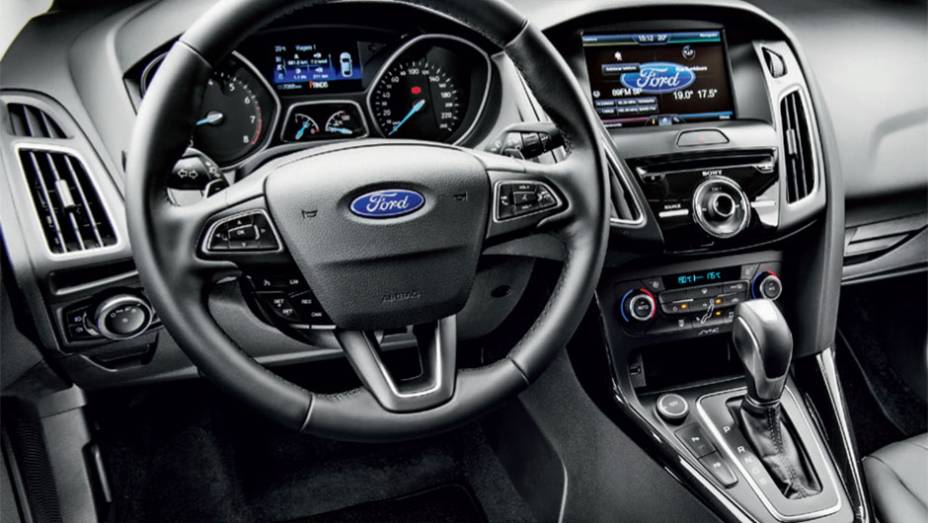 Comandos &agrave; m&atilde;o e painel emborrachado agrad&aacute;vel ao toque | <a href="https://preprod.quatrorodas.abril.com.br/carros/testes/ford-focus-fastback-titanium-plus-898220.shtml" target="_blank" rel="migration">Leia mais</a>