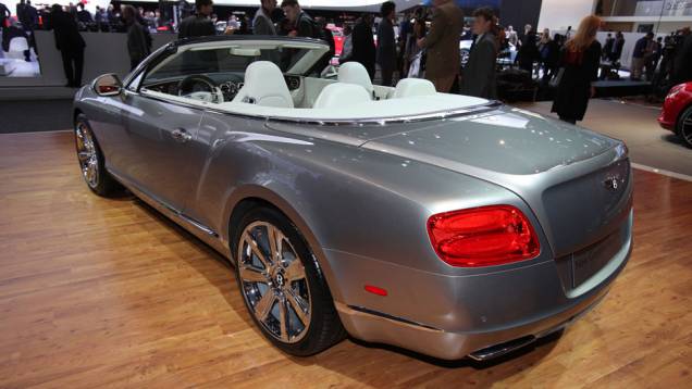 Bentley Continental V8 Conversível Bentley Continental V8 Conversível