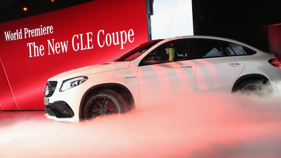 Mercedes-Benz GLE | <a href="https://preprod.quatrorodas.abril.com.br/noticias/saloes/detroit-2015/mercedes-divulga-oficialmente-nova-gle-820013.shtml" rel="migration">Leia mais</a> | <a href="https://preprod.quatrorodas.abril.com.br/galerias/saloes/detroit-2015/direto-detroit-parte-2-825561" rel="migration"></a>