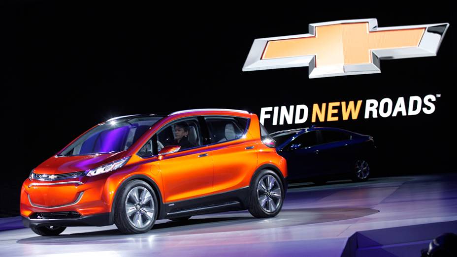 Chevrolet Bolt EV concept | <a href="https://preprod.quatrorodas.abril.com.br/noticias/saloes/detroit-2015/chevrolet-surpreende-bolt-ev-concept-824540.shtml" rel="migration">Leia mais</a> | <a href="https://preprod.quatrorodas.abril.com.br/galerias/saloes/detroit-2015/direto-detroit-parte-2-" rel="migration"></a>