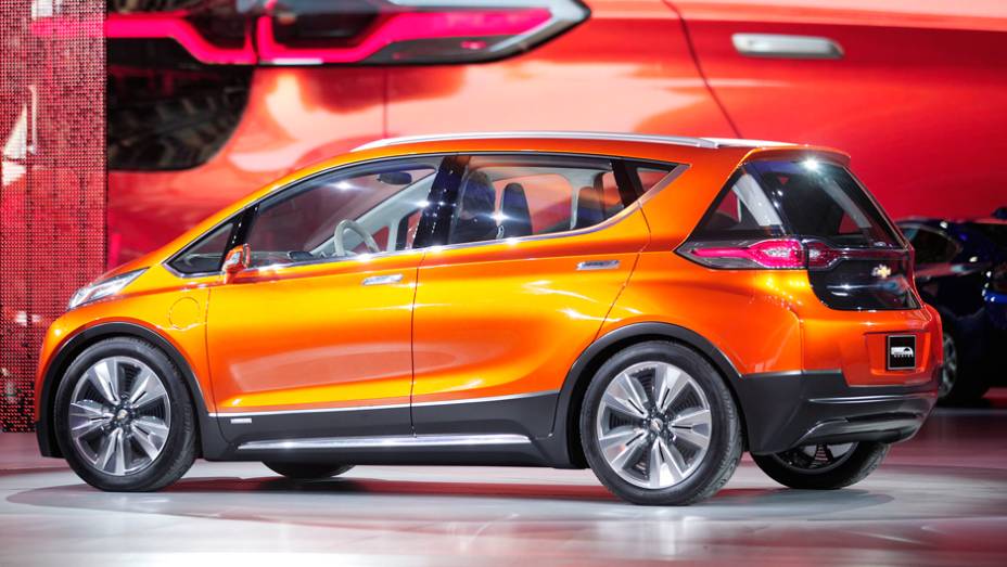 Chevrolet Bolt EV concept | <a href="https://preprod.quatrorodas.abril.com.br/noticias/saloes/detroit-2015/chevrolet-surpreende-bolt-ev-concept-824540.shtml" rel="migration">Leia mais</a> | <a href="https://preprod.quatrorodas.abril.com.br/galerias/saloes/detroit-2015/direto-detroit-parte-2-" rel="migration"></a>