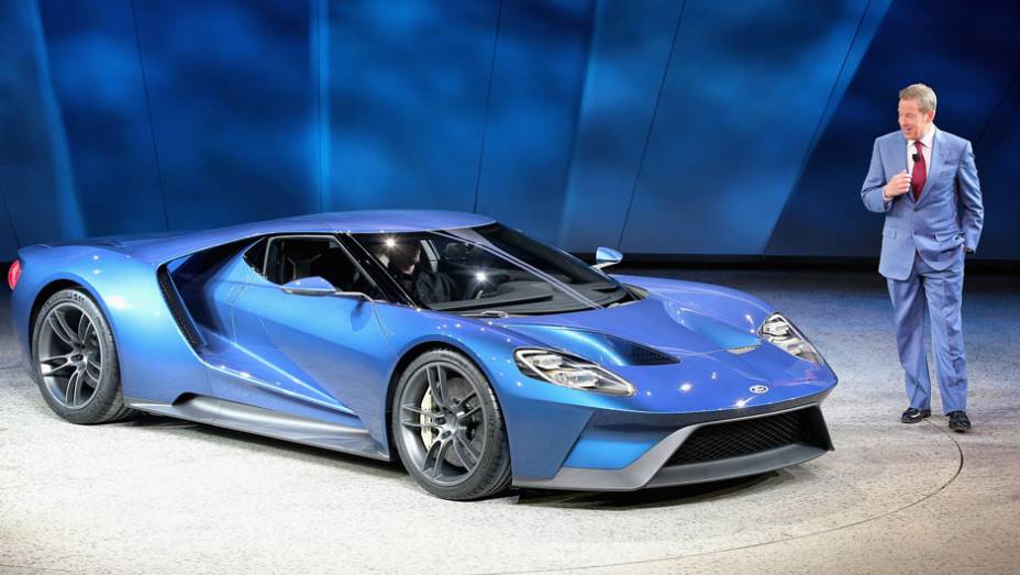 Ford GT concept | <a href="https://preprod.quatrorodas.abril.com.br/noticias/saloes/detroit-2015/ford-gt-concept-mostrado-detroit-824580.shtml" rel="migration">Leia mais</a> | <a href="https://preprod.quatrorodas.abril.com.br/galerias/saloes/detroit-2015/direto-detroit-parte-2-825561.shtml" rel="migration">V</a>