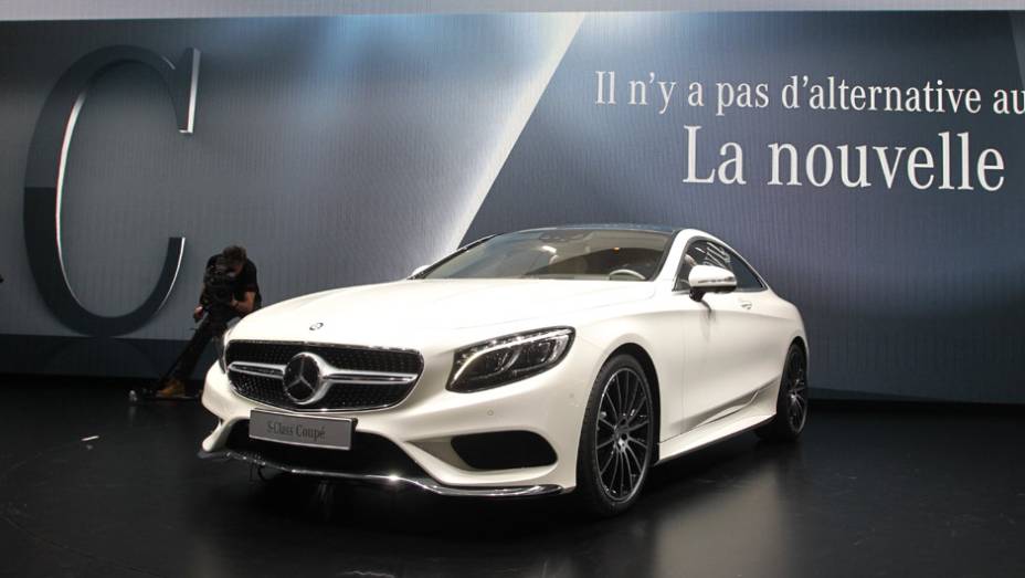 Mercedes-Benz Classe S Coupé | <a href="https://preprod.quatrorodas.abril.com.br/noticias/saloes/genebra-2014/mercedes-benz-apresenta-classe-s-coupe-772971.shtml" rel="migration">Leia mais</a>| <a href="https://preprod.quatrorodas.abril.com.br/galerias/saloes/genebra/2014/direto-genebra-par" rel="migration"></a>