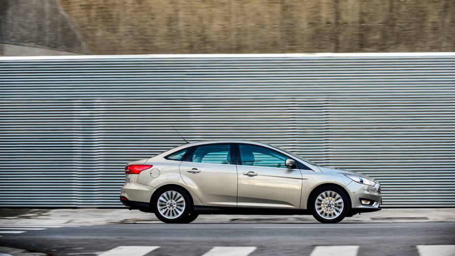 A Ford não revela a projeção de vendas, mas o investimento na campanha publicitário é alto, com direito a ator de Hollywood | <a href="https://preprod.quatrorodas.abril.com.br/carros/impressoes/ford-focus-fastback-889520.shtml" rel="migration">Leia mais</a> A Ford não revela a projeção de vendas, mas o investimento na campanha publicitário é alto, com direito a ator de Hollywood | <a href="https://preprod.quatrorodas.abril.com.br/carros/impressoes/ford-focus-fastback-889520.shtml" rel="migration">Leia mais</a>