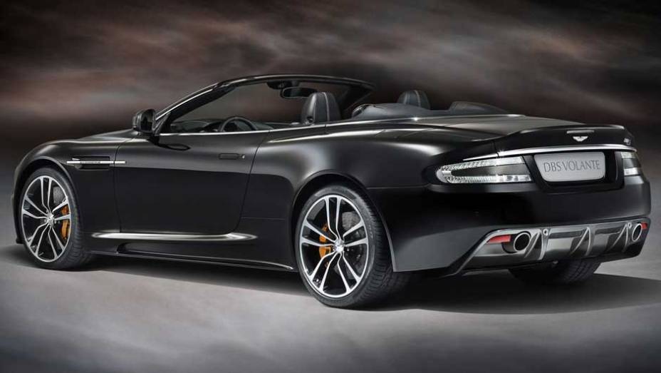 Op&ccedil;&otilde;es de cores Flame Orange e Ceramic Grey, al&eacute;m da Carbon Black, est&atilde;o dispon&iacute;veis