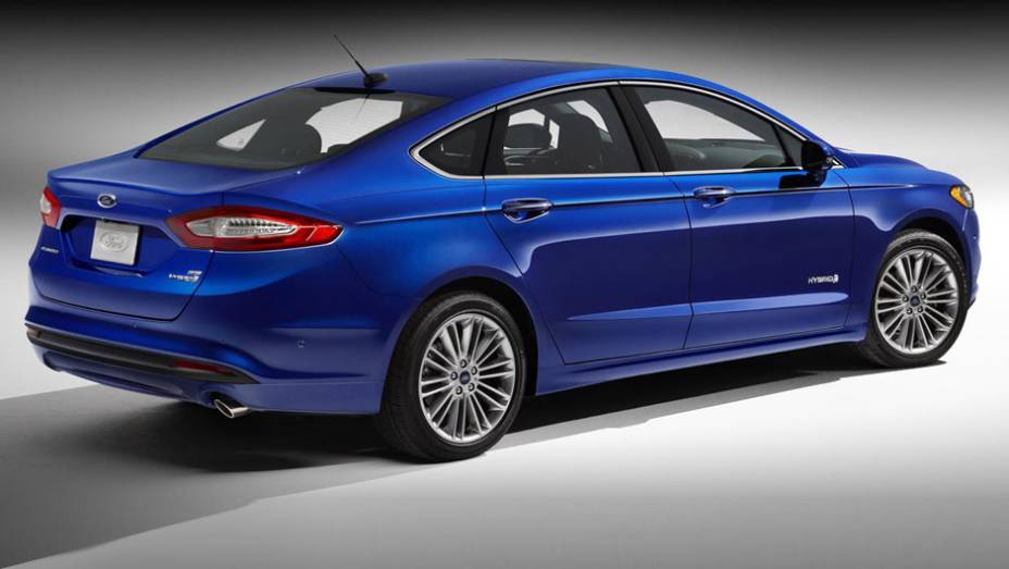 Ford Fusion | <a href="https://preprod.quatrorodas.abril.com.br/salao-do-automovel/2012/carros/fusion-706006.shtml" rel="migration">Leia mais</a>