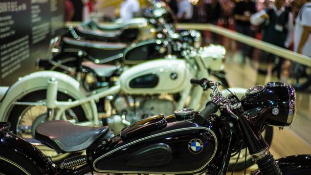 Estande da BMW no Salão Duas Rodas 2013 | <a href="https://preprod.quatrorodas.abril.com.br/moto/noticias/bmw-mostra-f-800-gs-adventure-c-600-sport-756437.shtml" rel="migration">Leia mais</a> Estande da BMW no Salão Duas Rodas 2013 | <a href="https://preprod.quatrorodas.abril.com.br/moto/noticias/bmw-mostra-f-800-gs-adventure-c-600-sport-756437.shtml" rel="migration">Leia mais</a>