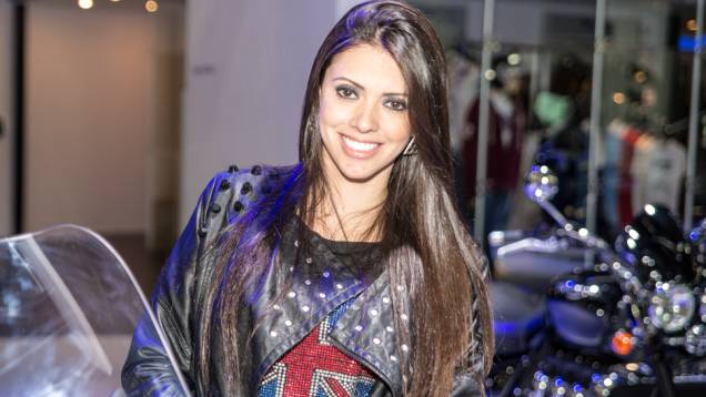 Garotas do Salão Duas Rodas | <a href="https://preprod.quatrorodas.abril.com.br/moto/galerias/garotas/garotas-salao-duas-rodas-parte-1-756458.shtml" rel="migration">Veja a primeira galeria das gatas do Salão Duas Rodas</a> Garotas do Salão Duas Rodas | <a href="https://preprod.quatrorodas.abril.com.br/moto/galerias/garotas/garotas-salao-duas-rodas-parte-1-756458.shtml" rel="migration">Veja a primeira galeria das gatas do Salão Duas Rodas</a>