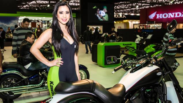 Garotas do Salão Duas Rodas | <a href="https://preprod.quatrorodas.abril.com.br/moto/galerias/garotas/garotas-salao-duas-rodas-parte-1-756458.shtml" rel="migration">Veja a primeira galeria das gatas do Salão Duas Rodas</a> Garotas do Salão Duas Rodas | <a href="https://preprod.quatrorodas.abril.com.br/moto/galerias/garotas/garotas-salao-duas-rodas-parte-1-756458.shtml" rel="migration">Veja a primeira galeria das gatas do Salão Duas Rodas</a>