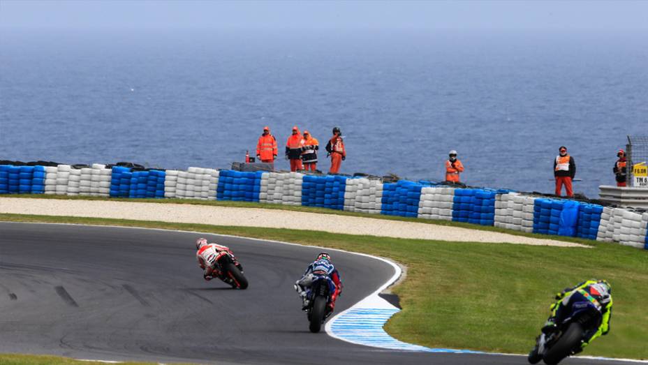 MotoGP 2014 em Phillip Island, Austrália | <a href="https://preprod.quatrorodas.abril.com.br/moto/noticias/motogp-valentino-rossi-vence-etapa-phillip-island-806658.shtml" rel="migration">Leia mais</a>