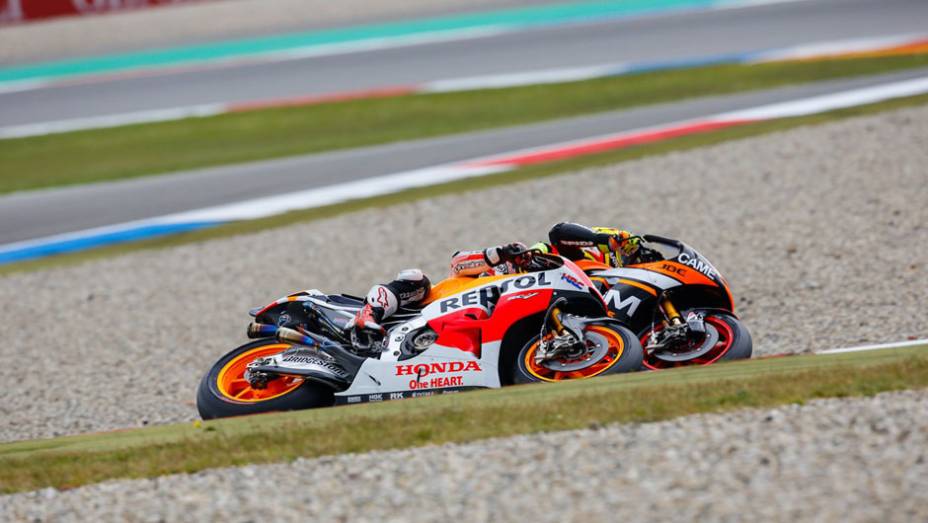 Disputa acirrada pelas melhores posições | <a href="https://preprod.quatrorodas.abril.com.br/moto/noticias/pela-oitava-vez-consecutiva-vitoria-marquez-motogp-787522.shtml" rel="migration">Leia mais</a>