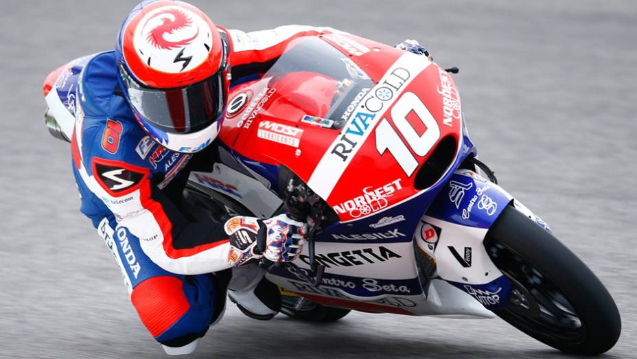 Alexis Masbou em ação na MotoGP em Mugello | <a href="https://preprod.quatrorodas.abril.com.br/moto/noticias/marc-marquez-mantem-regularidade-pole-mugello-784738.shtml" rel="migration">Leia mais</a>