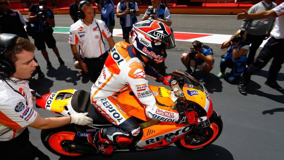 Marc Márquez faz sexta pole consecutiva | <a href="https://preprod.quatrorodas.abril.com.br/moto/noticias/marc-marquez-mantem-regularidade-pole-mugello-784738.shtml" rel="migration">Leia mais</a>