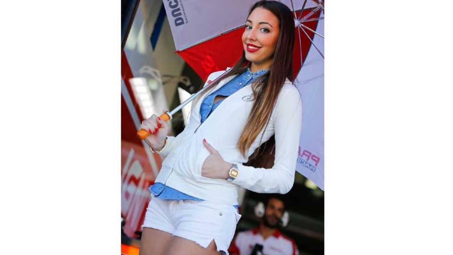 Veja as belas Garotas da MotoGP - Valencia | <a href="https://preprod.quatrorodas.abril.com.br/moto/noticias/lorenzo-vence-nao-impede-titulo-marquez-759873.shtml" rel="migration">Leia mais</a>