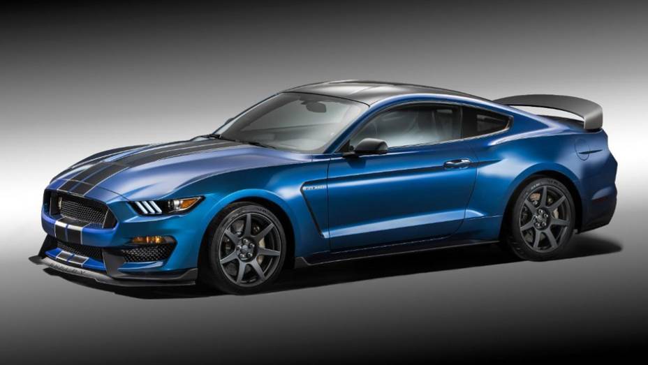 Mustang Shelby GT350R | <a href="https://preprod.quatrorodas.abril.com.br/noticias/saloes/detroit-2015/mustang-shelby-gt350r-lancado-pela-ford-824780.shtml" rel="migration">Leia mais</a>