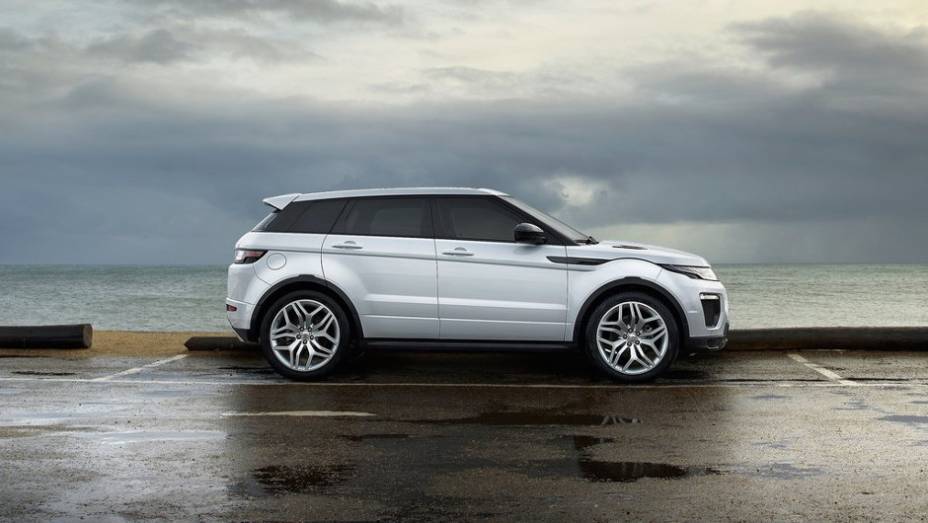 O bloco 2.0 turbodiesel ter&aacute; de 150 cv a 180 cv | <a href="https://preprod.quatrorodas.abril.com.br/noticias/saloes/genebra-2015/evoque-reestilizado-estreia-genebra-839480.shtml" rel="migration">Leia mais</a>