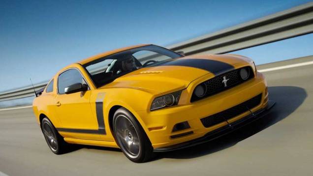 Ford Mustang Boss: a versão nervosa do cupê tem um motor 5.0 V8 com 444 cv | <a href="https://preprod.quatrorodas.abril.com.br/salao-do-automovel/2012/noticias/ford-tera-mustang-boss-novo-fusion-704940.shtml" target="_blank" rel="migration">Leia mais</a> Ford Mustang Boss: a versão nervosa do cupê tem um motor 5.0 V8 com 444 cv | <a href="https://preprod.quatrorodas.abril.com.br/salao-do-automovel/2012/noticias/ford-tera-mustang-boss-novo-fusion-704940.shtml" target="_blank" rel="migration">Leia mais</a>