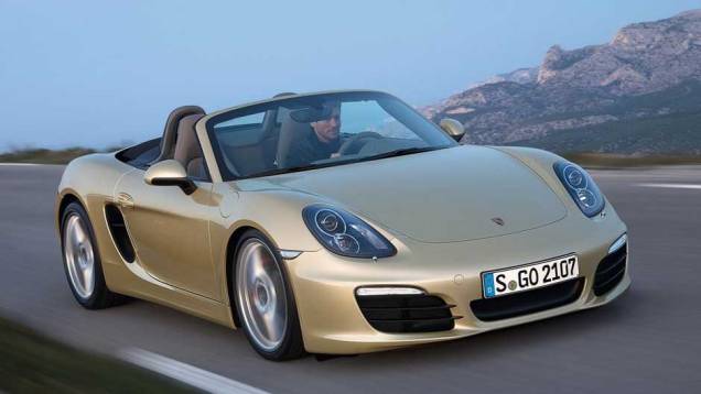Porsche Boxster S: o motor 2.7 despeja 265 cv no asfalto, que o levam aos 277 km/h | <a href="https://preprod.quatrorodas.abril.com.br/salao-do-automovel/2012/carros/boxster-703924.shtml" target="_blank" rel="migration">Leia mais</a> Porsche Boxster S: o motor 2.7 despeja 265 cv no asfalto, que o levam aos 277 km/h | <a href="https://preprod.quatrorodas.abril.com.br/salao-do-automovel/2012/carros/boxster-703924.shtml" target="_blank" rel="migration">Leia mais</a>