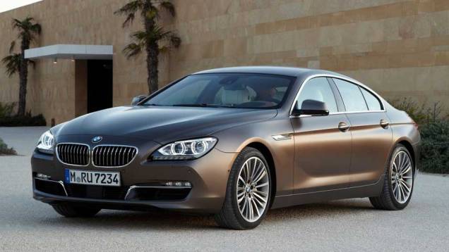 BMW Série 6 Gran Coupé: o futuro concorrente do Mercedes-Benz CLS traz estilo menos polêmico que o Série 5 GT | <a href="https://preprod.quatrorodas.abril.com.br/salao-do-automovel/2012/carros/bmw-640i-gran-coupe-703927.shtml" target="_blank" rel="migration">Leia mais</a> BMW Série 6 Gran Coupé: o futuro concorrente do Mercedes-Benz CLS traz estilo menos polêmico que o Série 5 GT | <a href="https://preprod.quatrorodas.abril.com.br/salao-do-automovel/2012/carros/bmw-640i-gran-coupe-703927.shtml" target="_blank" rel="migration">Leia mais</a>